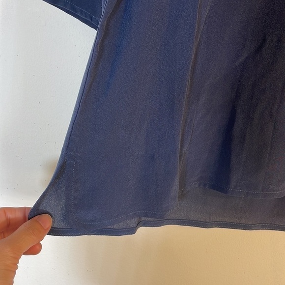 NWT. Club Monaco Small Kiki Silk Top With Hand Studded Chemise Eclipse Marine. - Picture 6 of 10